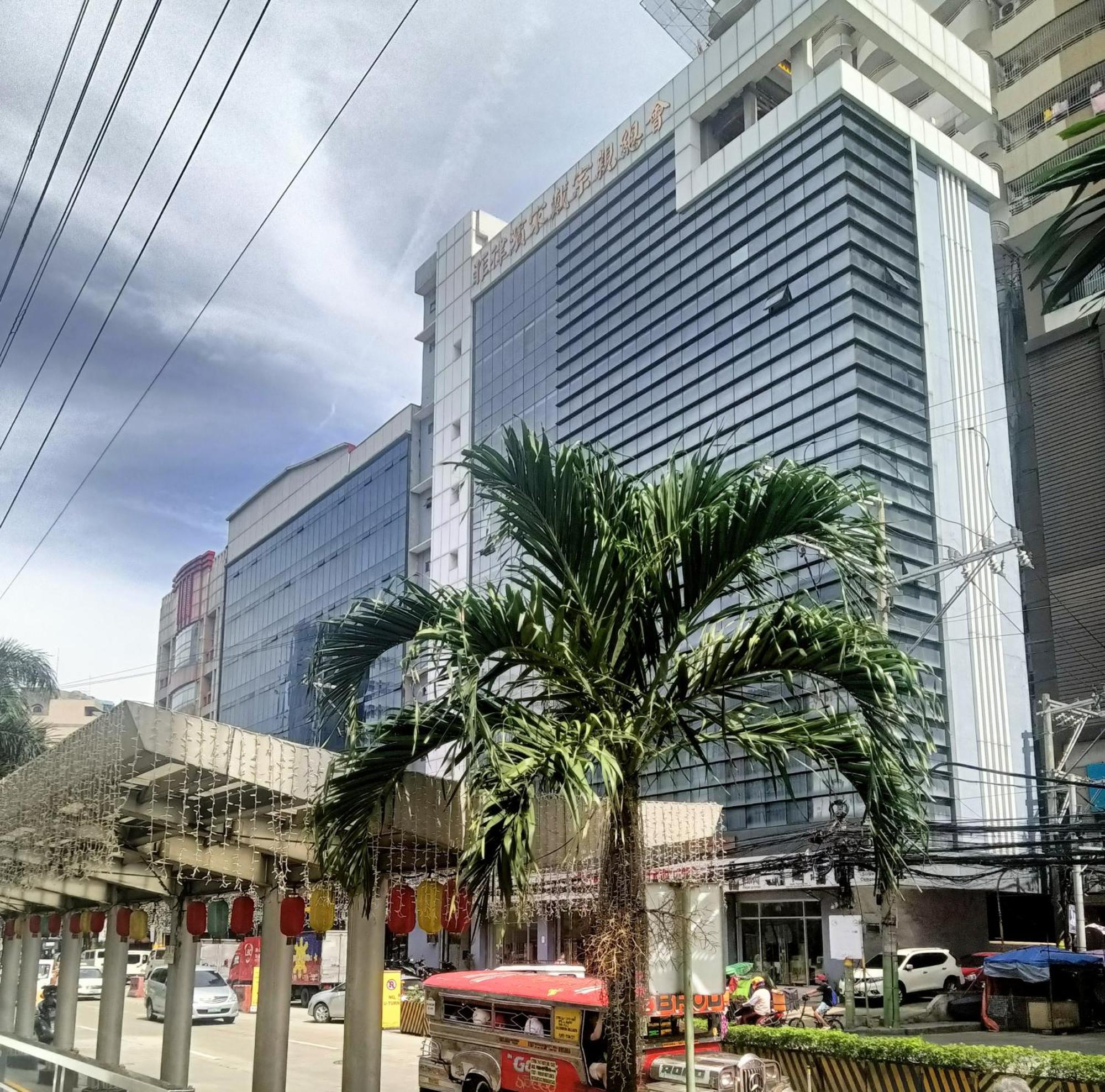 Pristine 1 Hotel Manilla Buitenkant foto